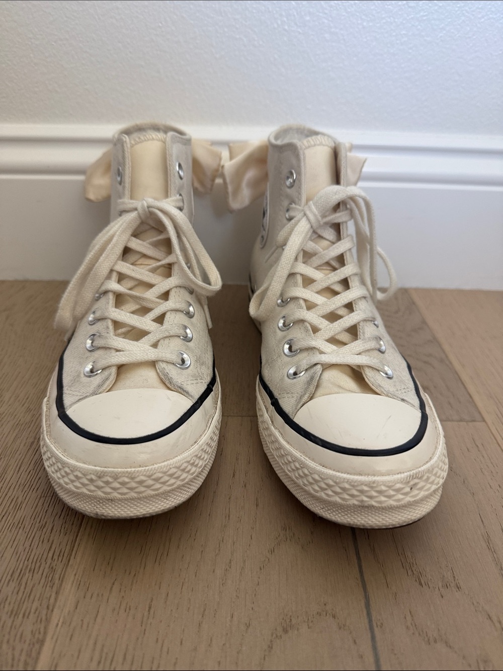 Converse - Satin Bow Platform High Tops - Wedding - Cream - Women's 8.5 - EUC - Picture 2 of 7